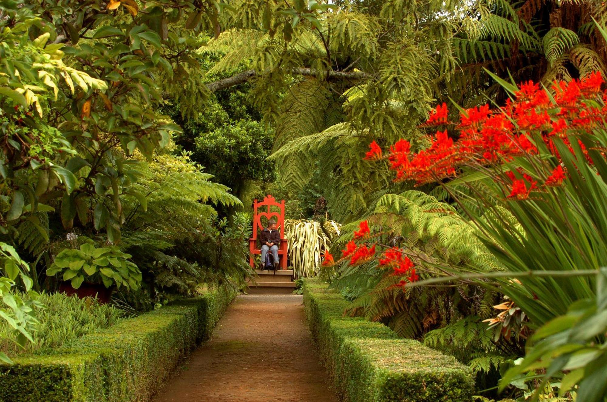 Larnach Lodge & Stable Stay Dunedin Exterior photo