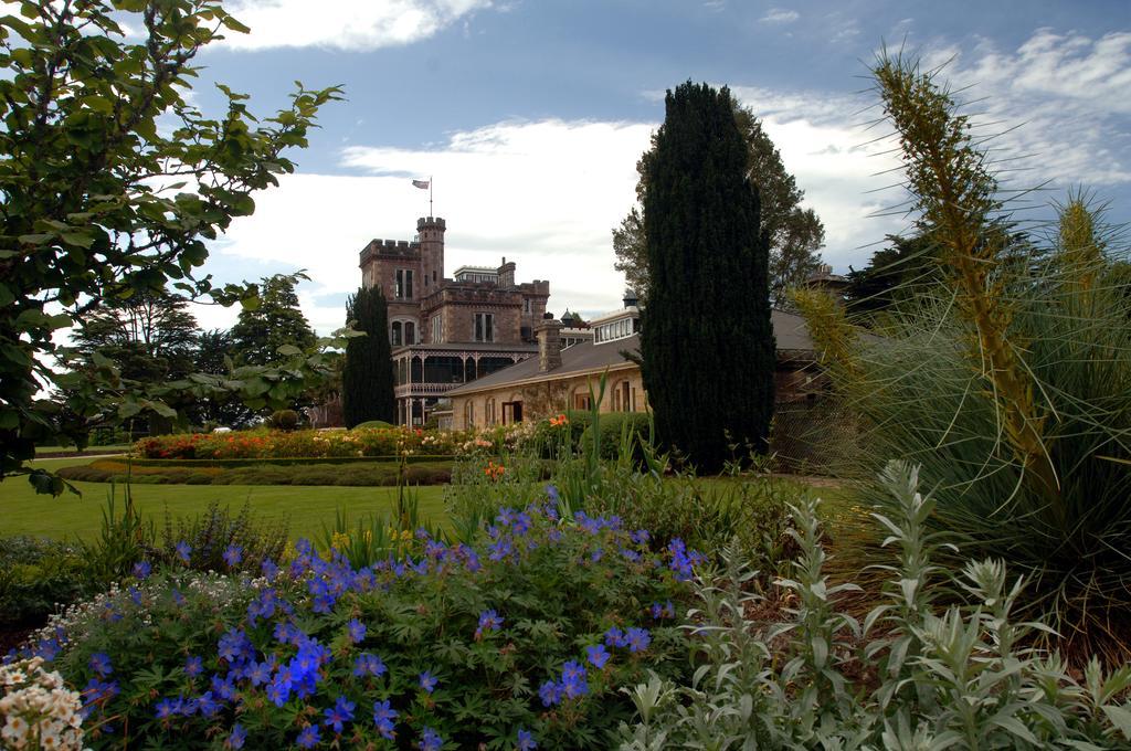 Larnach Lodge & Stable Stay Dunedin Exterior photo