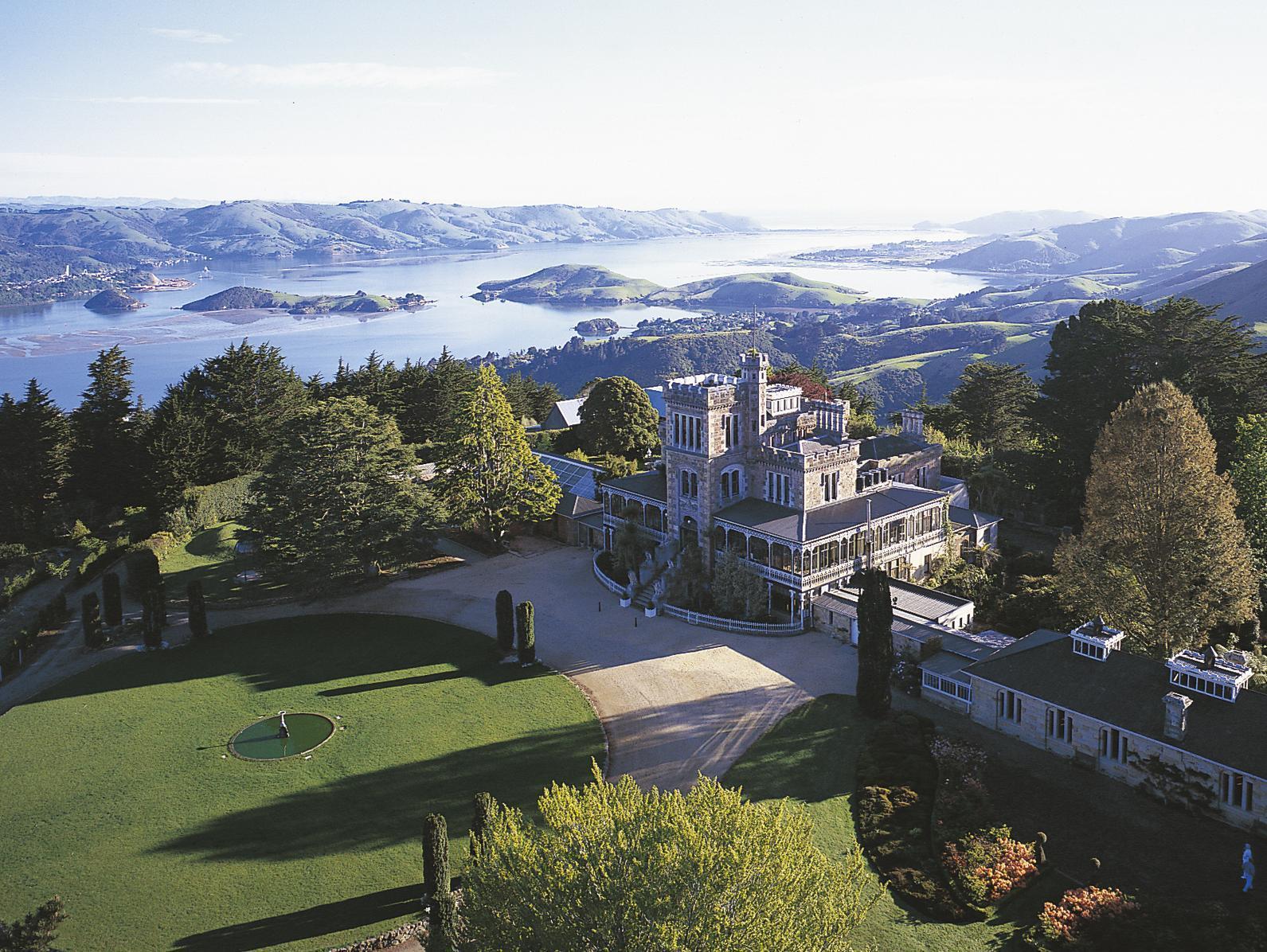 Larnach Lodge & Stable Stay Dunedin Exterior photo