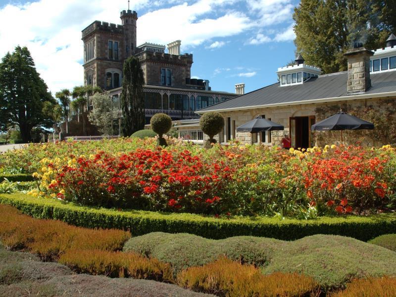 Larnach Lodge & Stable Stay Dunedin Exterior photo