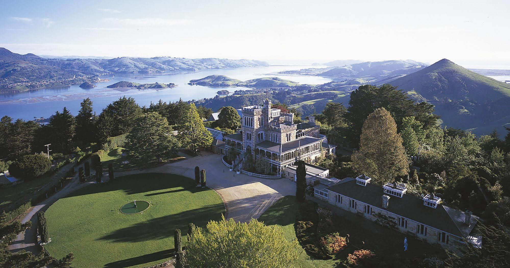 Larnach Lodge & Stable Stay Dunedin Exterior photo